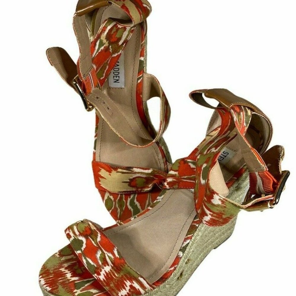 Steve Madden P-Sandle Womens Sz. 7.5 Multi Color
